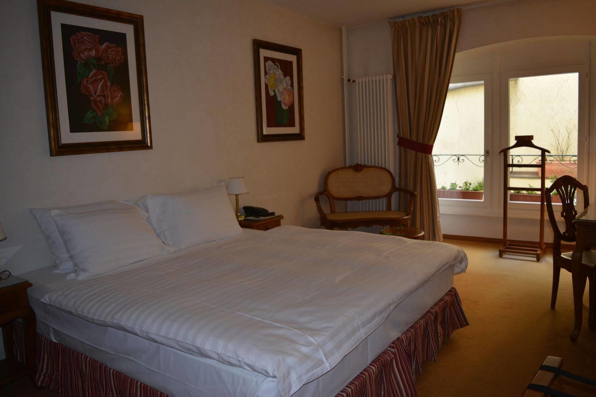 Hotel De La Couronne Morges Bagian luar foto